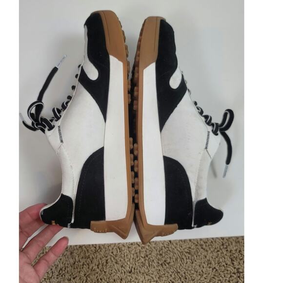 SAM EDELMAN LAYLA SNEAKER IN BLACK/WHITE SUEDE, SZ 10 - Picture 11 of 16